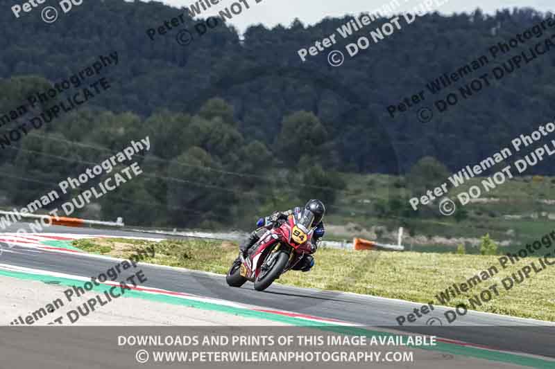 cadwell no limits trackday;cadwell park;cadwell park photographs;cadwell trackday photographs;enduro digital images;event digital images;eventdigitalimages;navarra;no limits trackdays;peter wileman photography;racing digital images;trackday digital images;trackday photos